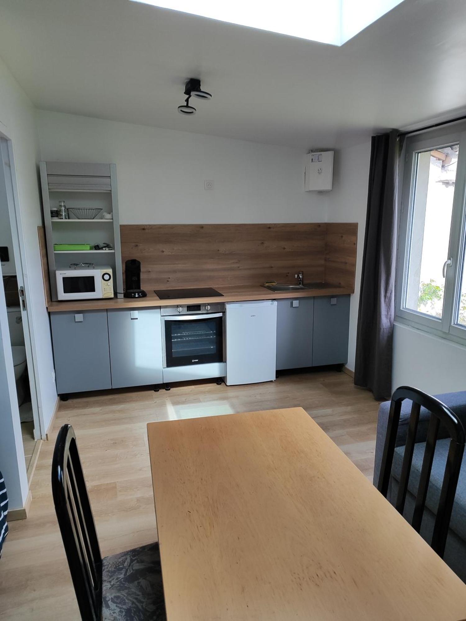 Studio Independant Avec Jardin Au Calme Neuilly-Plaisance Exterior foto